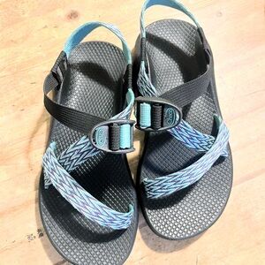 Chaco Aqua and Black Strapped Sandals size 7